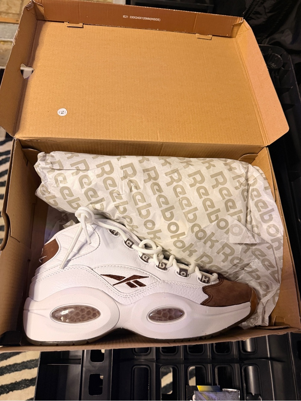 Allen “The Answer” Iversob Reebok White and Brown Mid Sneakers - Picture 2 of 4